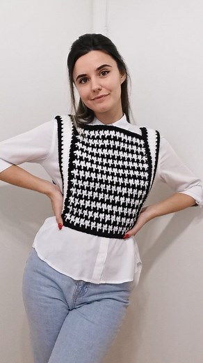 TheEasyDesign - Crochet Patterns (Etsy) | How would you wear the ✨AUDREY houndstooth crochet vest✨? 👀🧶 1. Ties on the sides, for a looser and more relaxed look 2. Ties back and... | Instagram