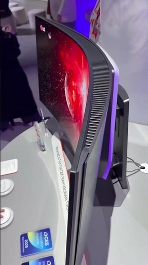 LG’s world’s-first bendable OLED monitor!