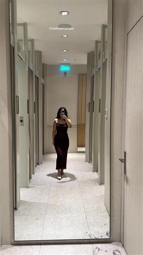 Stradivarius mirror 🤎 . . . . . . #stradivarius ##dresses #tryon #outfitinspo #fashion @Stradivarius