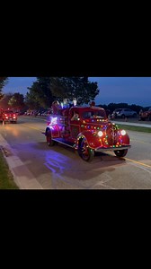 🔥 From a mini steam pumper in action to the glow of vintage rigs in the night parade—Frankenmuth's 2025 Antique Fire Muster delivered pure fire service nostalgia! 🚒✨ 🎥 Footage courtesy of David Traifaros 📸 See more pics: https://ow.ly/89Tm50WwYtc | Fire Apparatus & Emergency Equipment