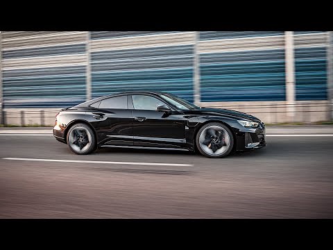 All-electric Audi RS e-tron GT: dynamic shots, design, interior, details (Mythos Black Metallic)