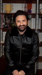 L’INTERVIEW DE NICOLAS MAURY À l’occasion de la sortie de « Ça, c’est Paris », nous avons rencontré @nicolasmauryofficiel . L’acteur nous raconte son premier souvenir parisien, nous dévoile la chanson qu’il faut écouter pour se promener dans la capitale… Retrouvez dès aujourd’hui l’intégralité des épisodes de la série sur la plateforme de streaming de @france.tv — #cacestparis #nicolasmaury #paris Interview et montage : @ameliecochet Tournage : @juliettefgt @romain_lnnv et @antoineorso | Gala