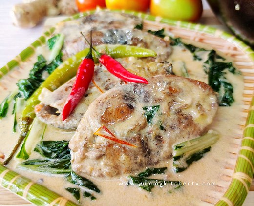 Ginataang Tambakol Recipe | Filipino Tuna in Coconut Milk 🐟🥥 - Yummy Kitchen