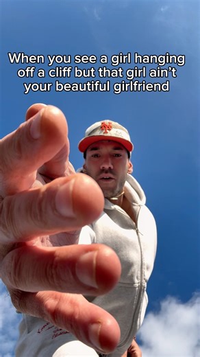 Hey you’re not ‪@CarliBel55‬