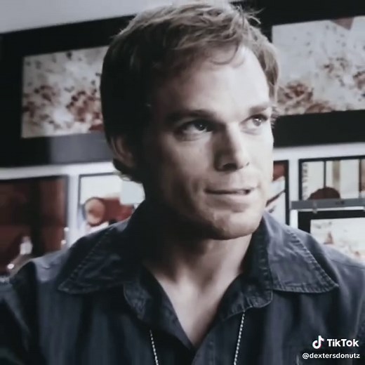 Dexter Season 1 Episode 1 Review