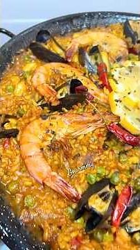 The best seafood paella 🍤 #paella #paellas #paellarecipe #paellarecipe #recipe #food