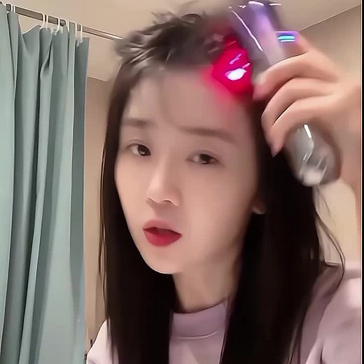 Stunning Actress Song Yi Ren in Chinese Drama