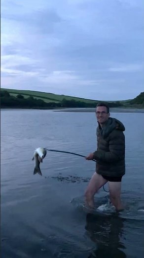 Hand spear technique Survival Fishing