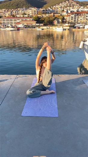 This is how I and my content look to you☝️ And only you, as a Wanderer moving through digital spaces, decide whether you want to stay with me. That is exactly why you are Wanderers — you stop only where you truly want to be. Where everything feels right to you, and where you don’t feel the need to change the place or what is offered there. It either resonates with you as it is, or it doesn’t. To be a Wanderer means to be free in choice. If someone wants to change me or my content to fit their ex