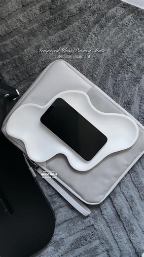 Tempered Glass Automatic Alignment Guide