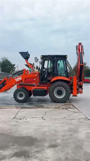 Backhoe loader