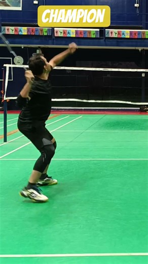 #badminton SHOT