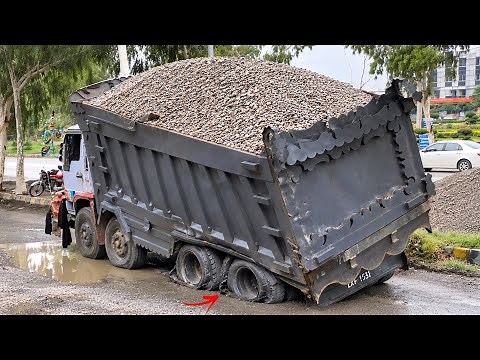 This Overloaded Truck Bent Under Extreme Weight | Emergency Heavy Repair