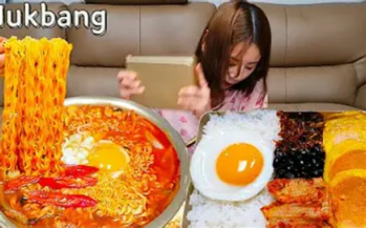 『Mizzang中字』传统便当饭&香辣培根拉面吃播