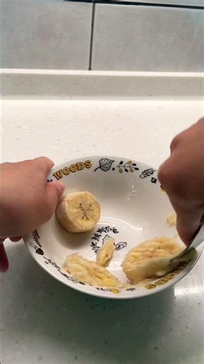 壓 壓 壓 香蕉🍌｜新口味登場 #banana #chiffon #米粉レシピ #戚風蛋糕
