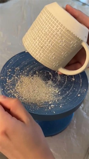 Unique ways to make mugs #porcelain #ceramic #ceramics #handmade