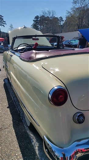 1953 Ford Sunliner