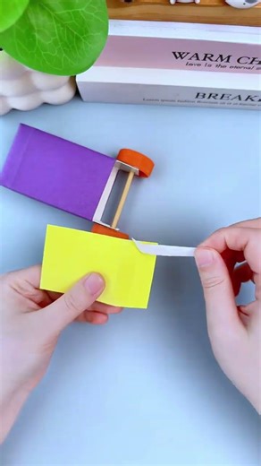 May 1st Labor Day is coming soon. Use a toothpaste box to make a fun desktop sweeper. Super inte