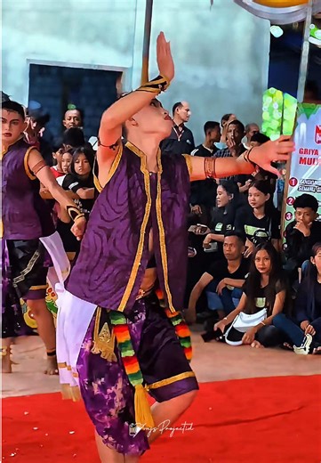 Nyamleng pakkk @Bayu Anggita Vokal : @NURLI CEHA by @LARAS GANENDRA #jathilan #jaranan #larasganendra #jaranantiktok #fyp