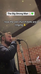 The Big Strong Man 💪🏻💚 #Irish #Music #Singer #BigStrongMan #IrishSinger | Conor McGinty