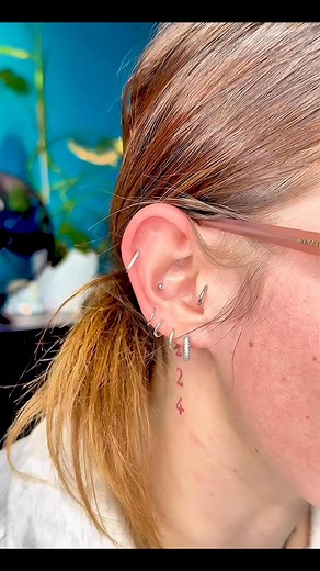 When the client says 2 cartilage piercings but make it piercers choice on piercings jewellery 🤌🏻. 📍Glamore | South city mall, Invercargill. #glamore #invercargill #fyp #viral #glamorestore #glamorenz #bodypiercing #cartilagepiercings #outerconchpiercing #helixpiercing #femalepiercer #titanium | Glamore