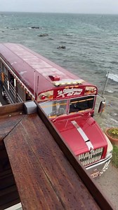 DOMINGO DE CHINCHORREO POR RINCÓN 🔥 Súbete a la guagua chinchorrera y vámonos de ruta por las costas más duras del oeste 🌊🍻 📹: Alan Vázquez TT #fblifestyle | Turisteando en Puerto Rico