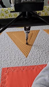 289K views · 1K reactions | Brand new Beginner's Guide to Free-Motion Quilting class. www.piecenquilt.com It's important to practice moving in all directions, longarm or sit-down machine, practice going every direction! Beginner's Guide to Free-Motion Quilting class starts in January! #machinequilting #beginnersguidetofreemotionquilting #nataliabonner | Piece N Quilt | Facebook