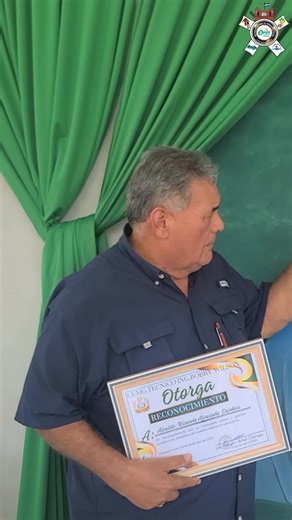 🎉🎓 10 AÑOS FORMANDO FUTURO ✨📚 Así se vivió la celebración del 10° aniversario del Centro de Educación Media Gubernamental Ing. Bobby Wilson 🏫💙 Un evento lleno de alegría, orgullo y compromiso con la educación de nuestro municipio 🙌🏽📖 Nuestro alcalde municipal Ricardo Alvarado dijo presente, apoyando siempre a la juventud y al desarrollo educativo 🌟👨🏽‍🎓 ¡Seguimos construyendo un mejor futuro para Omoa! 🚀📚💙 #Omoa #Educación #Aniversario #BobbyWilson #Juventud
