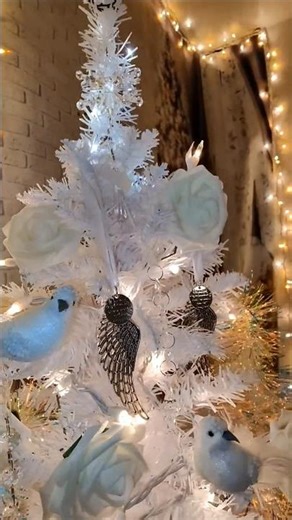 My memorial Christmas tree!🕊️🕊️🤍🤍