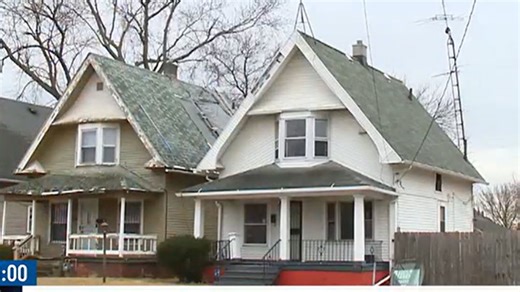 Woman 'loses $153k paying contractor for work' - she called 911 & got the truth