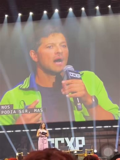 so many great things about this including bob berens’ long game and staying for the entirety of season 15 to write the destiel arc but the best part is misha saying he knew during s14 to play cas as canonically in love w dean and absolutely nothing about his performance changed