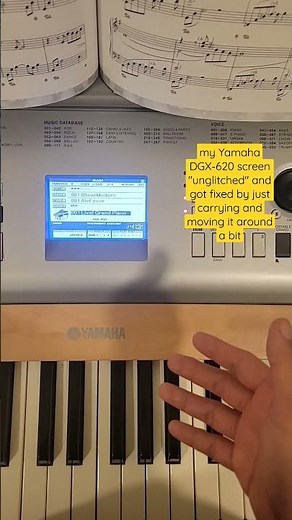 my Yamaha DGX-620 screen "unglitched" and got fixed by just carrying and moving it around a bit