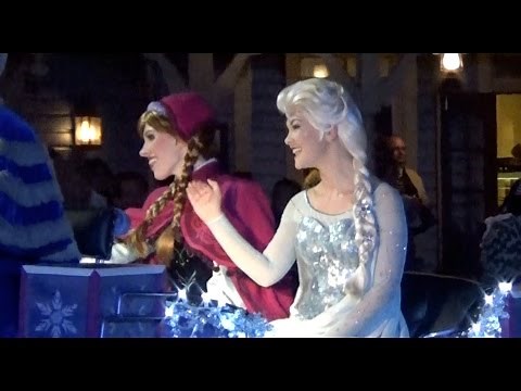 Frozen's Anna & Elsa in Mickey's Very Merry Christmas Parade Walt Disney World