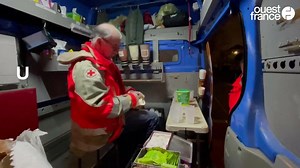 1K views · 35 reactions | VIDEO. Chaque soir, les équipes de la Croix-Rouge sont mobilisées pour intervenir auprès des personnes en grande précarité. Des maraudes ont lieu tous les jours dans les rues du centre-ville de Caen. Nous avons suivi neuf bénévoles le temps d'une soirée de ce mois de février. Lisez notre reportage ici ➡️ https://urlr.me/3fN2s | Ouest-France Caen | Facebook