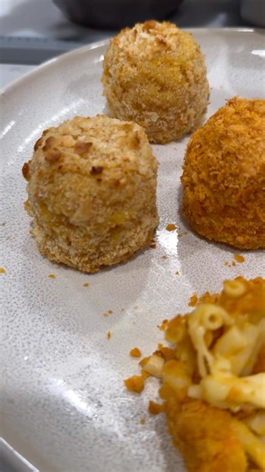 If you have leftover mac and cheese, this is a delicious way to use it up. The full recipe is posted on my Cookin' Simple , Kim Sasser Hill page. | Kim Sasser Hill