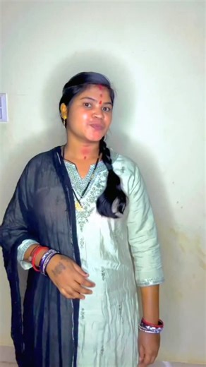 Laba Hati on Instagram: "A Rasa Bati 😍 #trendingreels #viral #reelsinstagram #sambalpurisong🔥 #_viral_trending_videos_"