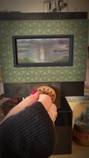 🎂 POV: You’re in the Rusty Lake office… until Laura Vanderboom’s corrupted soul crashes the party. 👥 An endless loop. A celebration to die for. With both halves of the puzzle, can you figure it out? 🔥🗓🔮 Credits: This stunning Rusty Lake automaton was crafted by the legendary @johanscherft 🖤 #RustyLake10 | Rusty Lake