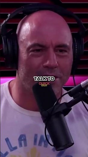 Joe Rogan Pissed Off Over a Rock Paper Scissors Bet