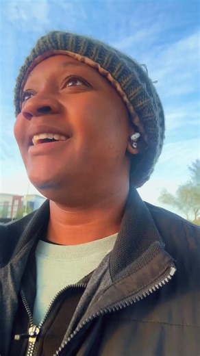 I now know the best workouts start slow. 🐢 However I used to skip the warm-up until I realized my body would thank me later for actually being nice to it. 😅 Do you prefer a walk or dynamic stretches?