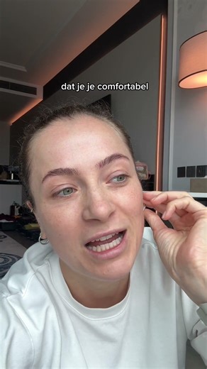 En dan bedoel ik dus de haat comments of beledigingen gericht op die persoon of diens uiterlijk 😭