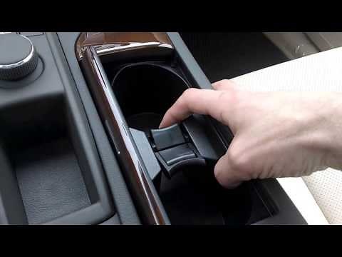 Lexus Cupholder Demo - RX350