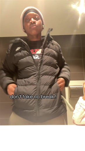 I like this weird lil shi | dont take a break just slide dance hitting table