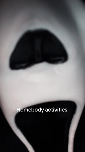 You know the vibes 😝👏🏽 - - - #ghostface #fyp #ghostfacemask #scream #ghostfacescream #viral #foryou #ghostfacecosplay #horrortok #cosplayer #booktok #horror