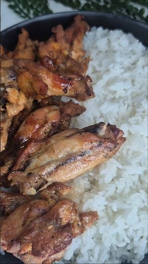 Juicy Baked Chicken Wings with Rice