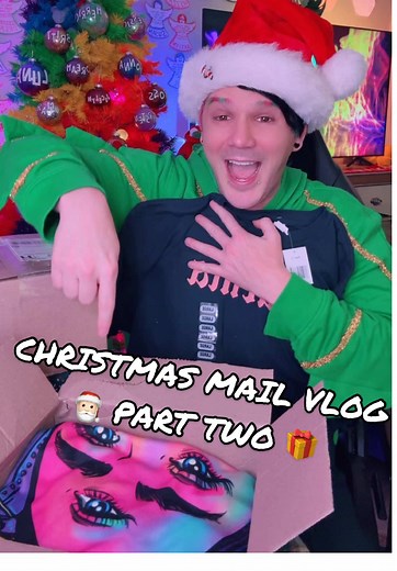 Merry Lushmas Gift Unboxing Part 2