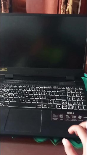 Explore the Acer Nitro V15 Laptop for Desk Setup