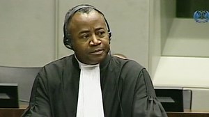 Charles Taylors advokat forlot retten