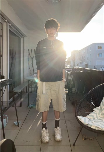 2000s Outfit Inspiration: Embrace Y2K Style