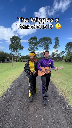 we call this one TREEBUTE 🌳✨ @Jack Black #tribute #thewiggles #tenaciousd
