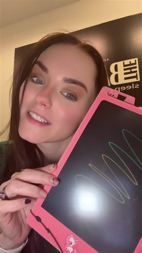 Mess-free creativity = mom win 🖍️✨Let them color, write, and create without the mess (or the stress). Perfect for car rides, quiet time, and busy little hands.Grab it from the TikTok Shop — I linked it in the video above 👆 #momsoftiktok #momlife #momhack #roadto10k